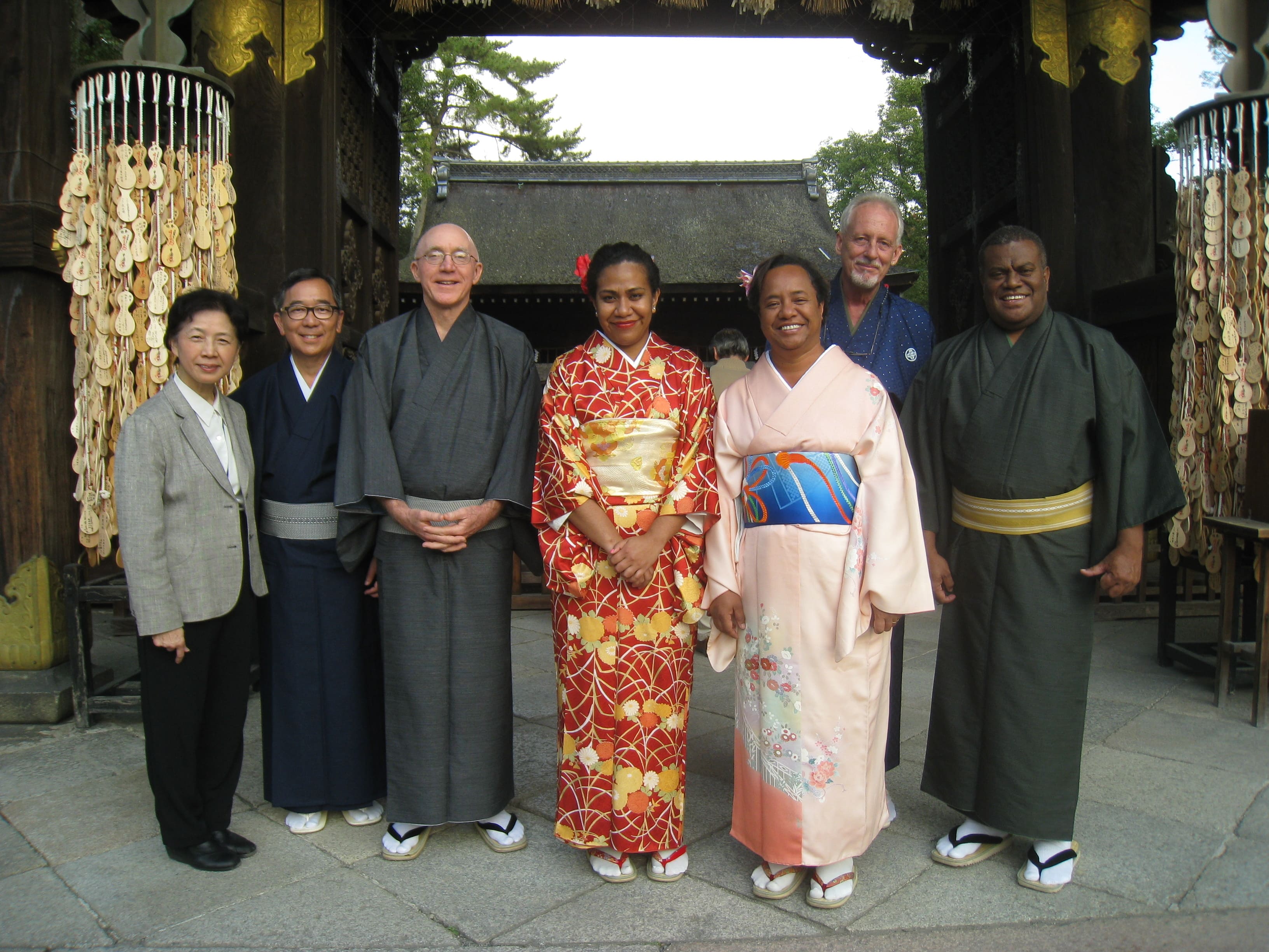 Journalists from Pacific Island nations visiting Japan under an APIC program (October 2015)