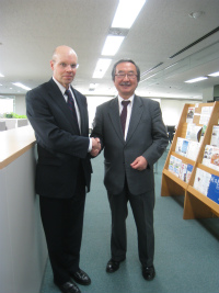 Mr. Rash (right, with FPCJ President Akasaka)