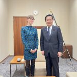 先進国記者招聘：「CBS News」ポリーナ・スモリンスキ記者